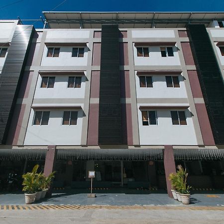 Reddoorz @ Leoncia Apartelle מנדאוה סיטי מראה חיצוני תמונה