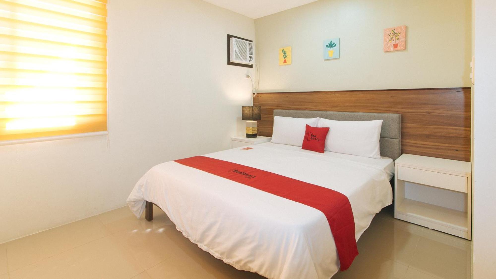 Reddoorz @ Leoncia Apartelle מנדאוה סיטי מראה חיצוני תמונה